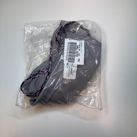 Glamorise Womens Full Figure No Bounce Camisole Sports Bra Soft Gray NWT 44F - Picture 6 of 7